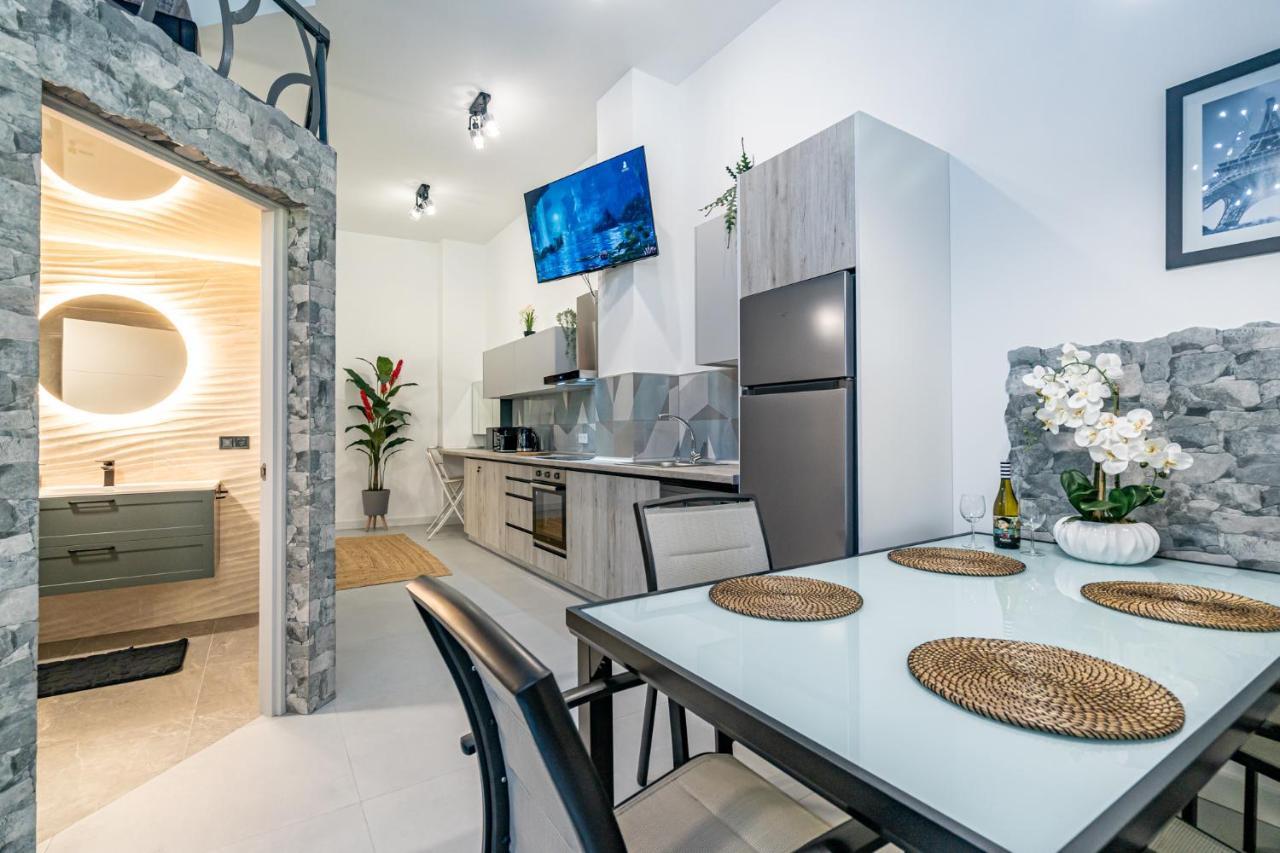 Exquisite Studio Apartment With An Original Design Valencia Kültér fotó