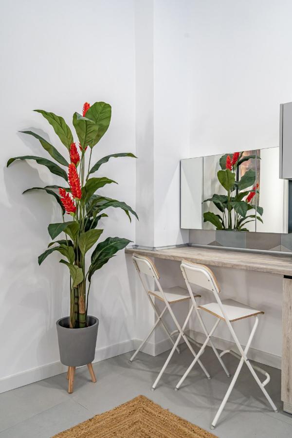 Exquisite Studio Apartment With An Original Design Valencia Kültér fotó
