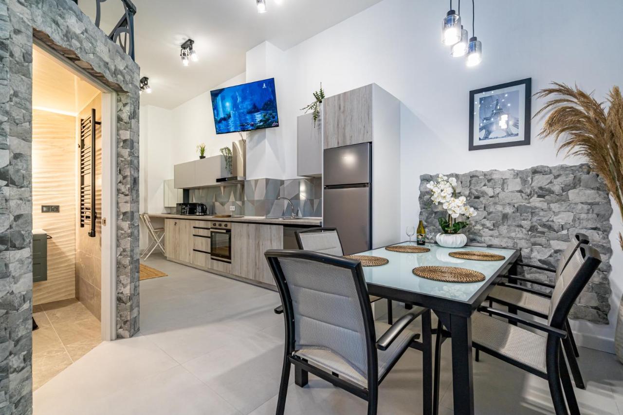 Exquisite Studio Apartment With An Original Design Valencia Kültér fotó